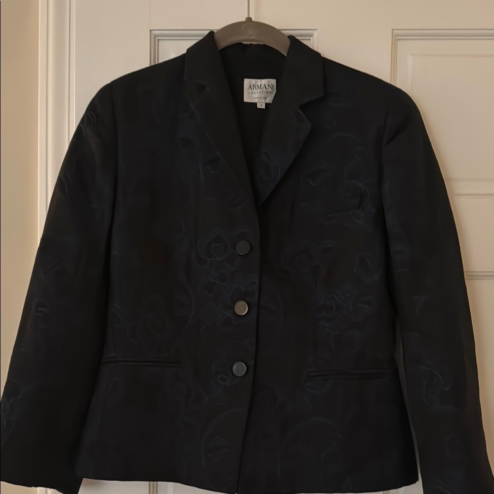 Giorgio Armani Collezioni Black and Navy  Floral Brocade Tailored Suit Jacket